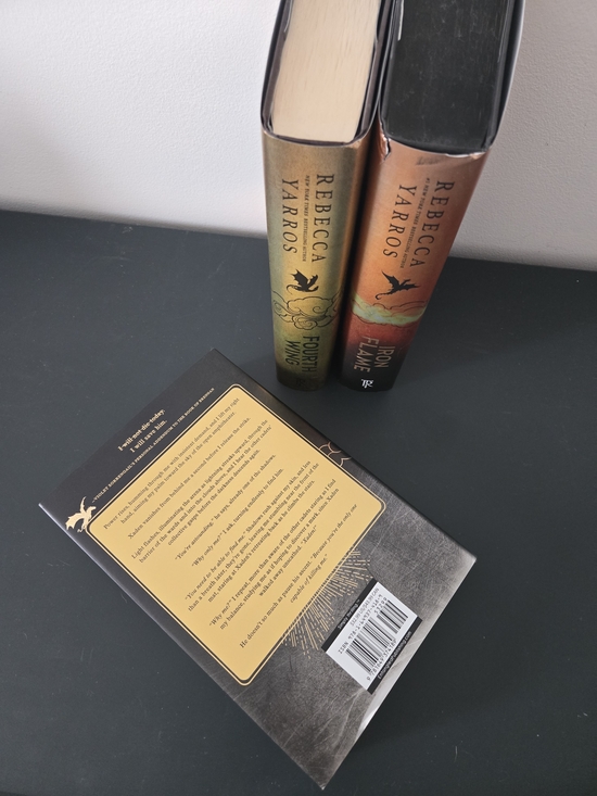 Rebecca Yarros The Empyrean series - Trilogy Books (hard Cover) - Picture 8 of 11